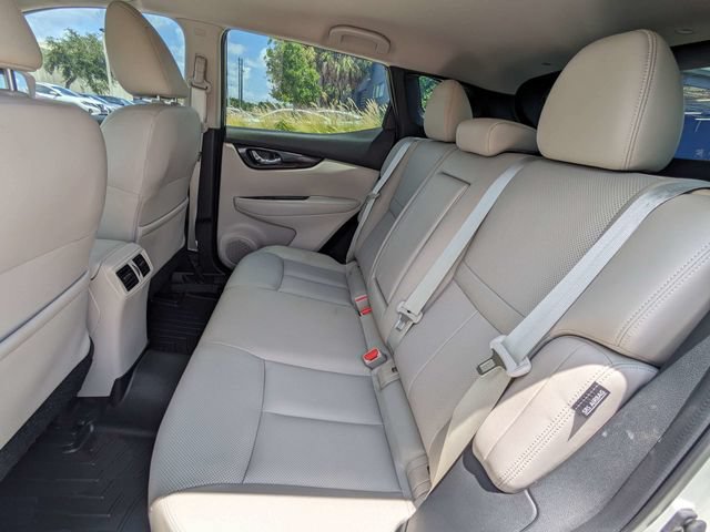 Used 2022 Nissan Rogue Sport SL FWD image 15