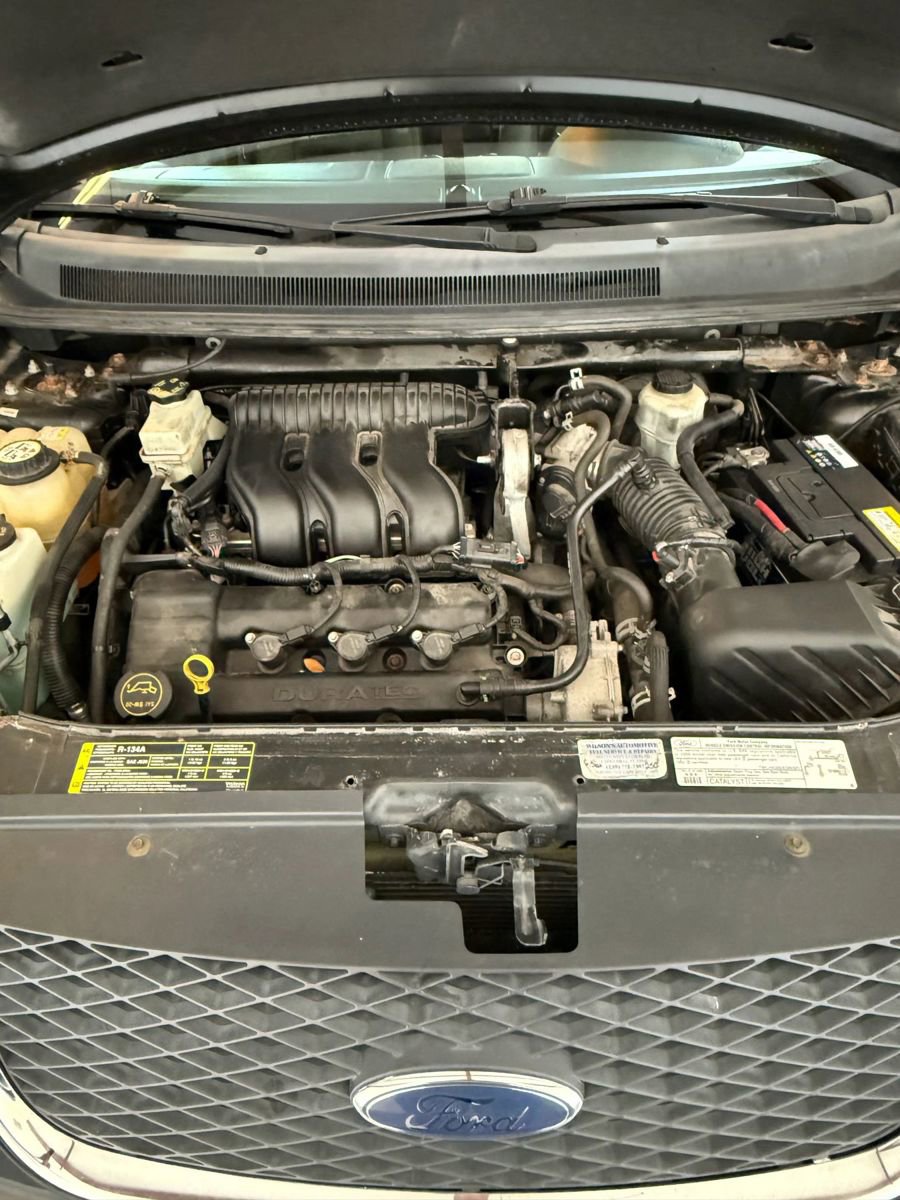 Used 2006 Ford Freestyle Limited image 16