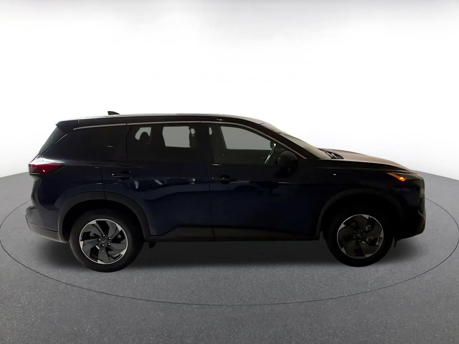 Used 2026 Nissan Rogue SV FWD image 15