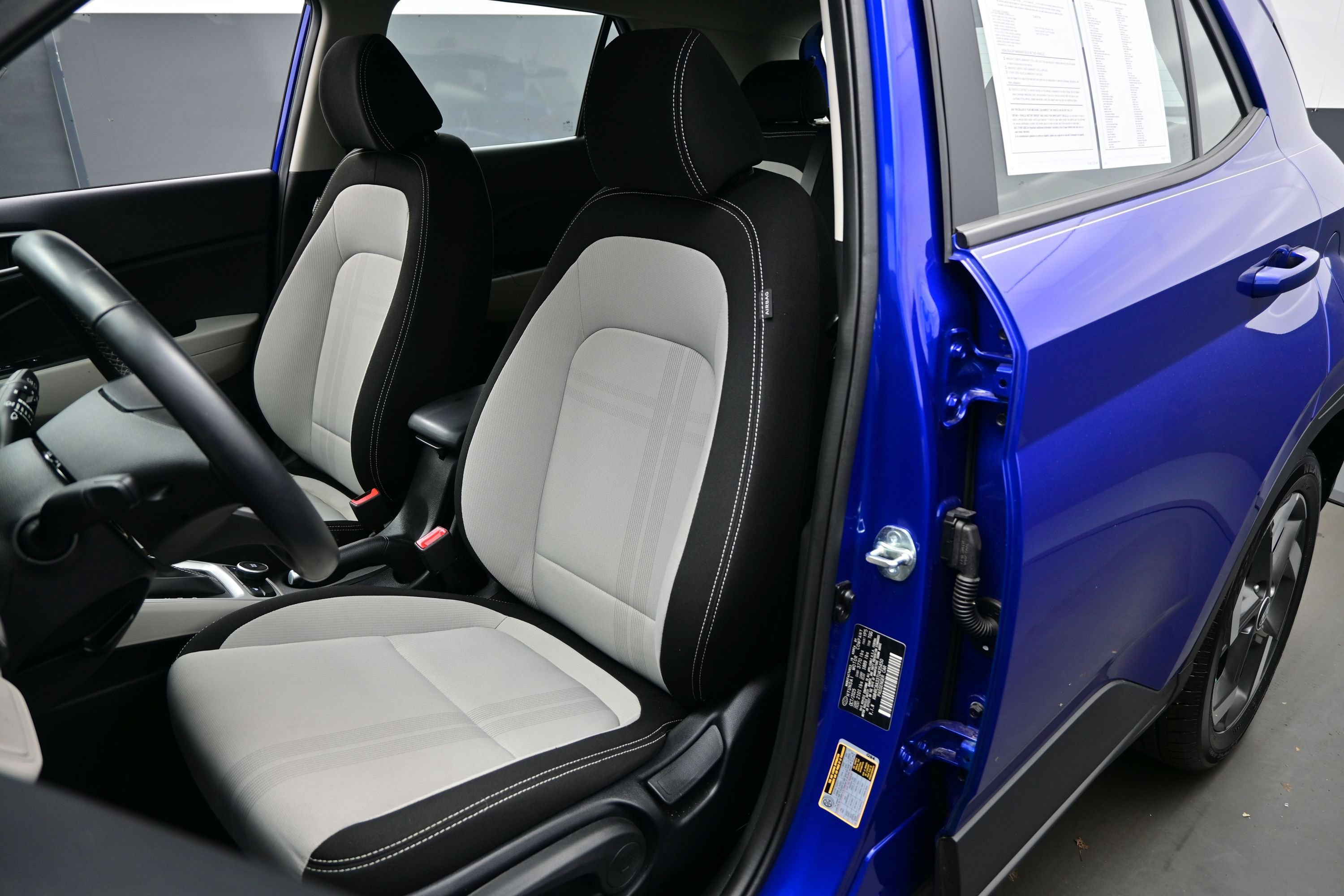 Certified 2026 Hyundai Venue SEL FWD image 11