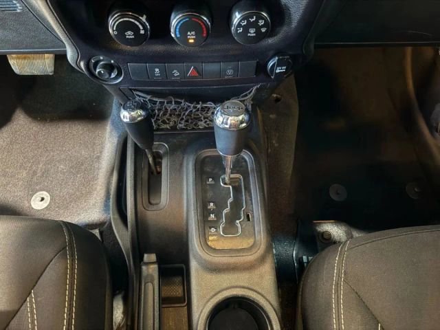 Used 2015 Jeep Wrangler Unlimited Sahara w/ Max Tow Package image 15