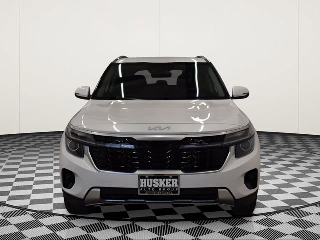 Used 2025 Kia Seltos S image 3