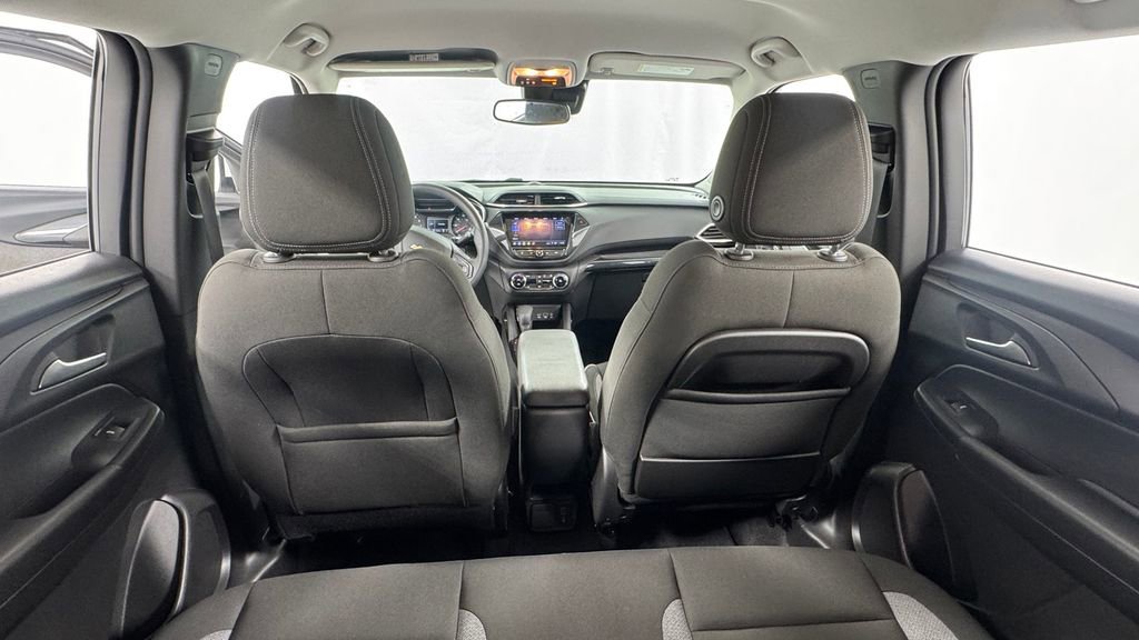 Used 2023 Chevrolet TrailBlazer LT w/ Convenience Package AWD/4WD image 17