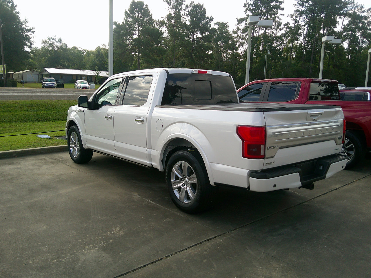 Used 2018 Ford F150 Platinum w/ Equipment Group 701A Luxury image 2