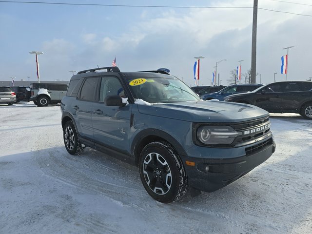 Certified 2024 Ford Bronco Sport Outer Banks image 3