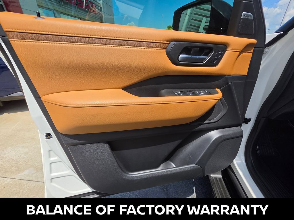 Certified 2025 Nissan Armada SL AWD/4WD image 16