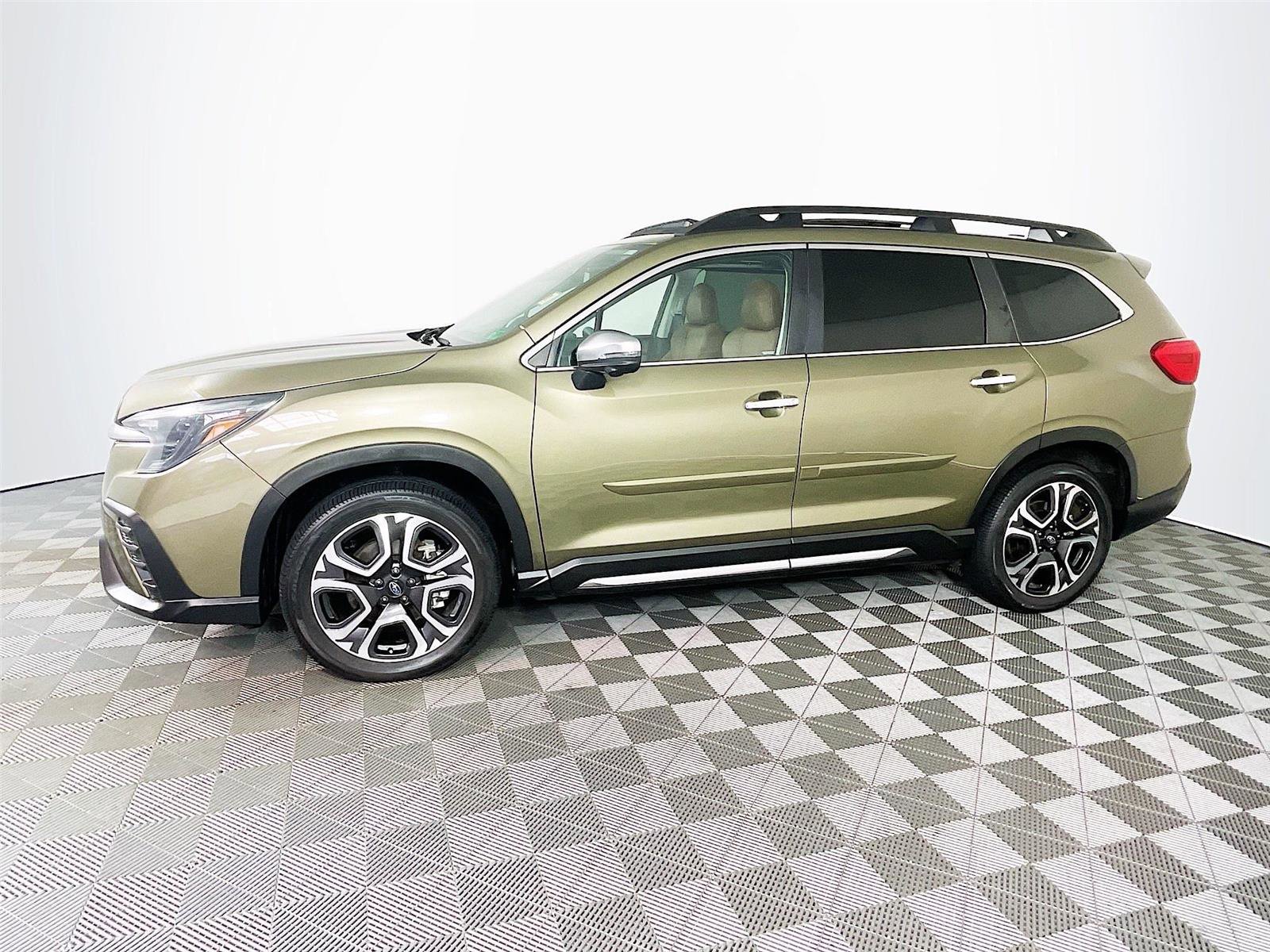 Certified 2023 Subaru Ascent Touring image 4