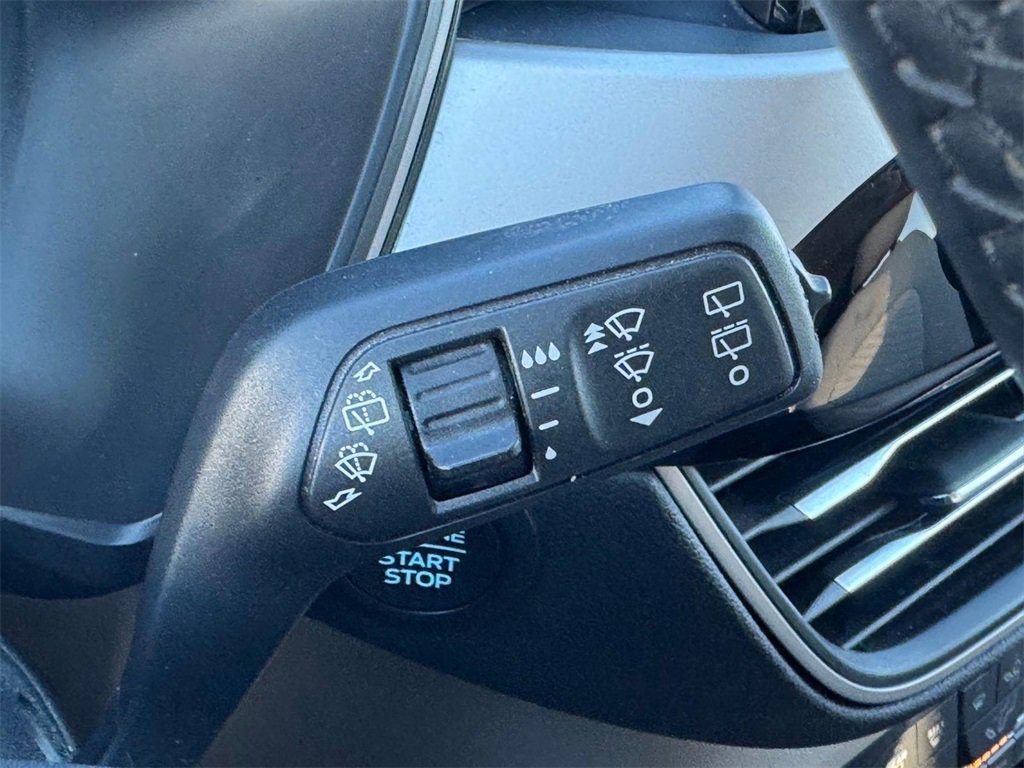 Used 2021 Ford Escape SE w/ Cold Weather Package image 24