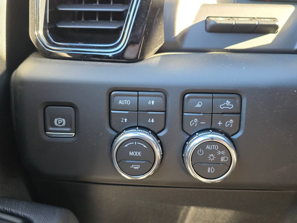New 2026 GMC Sierra 2500 AT4X AWD/4WD image 17