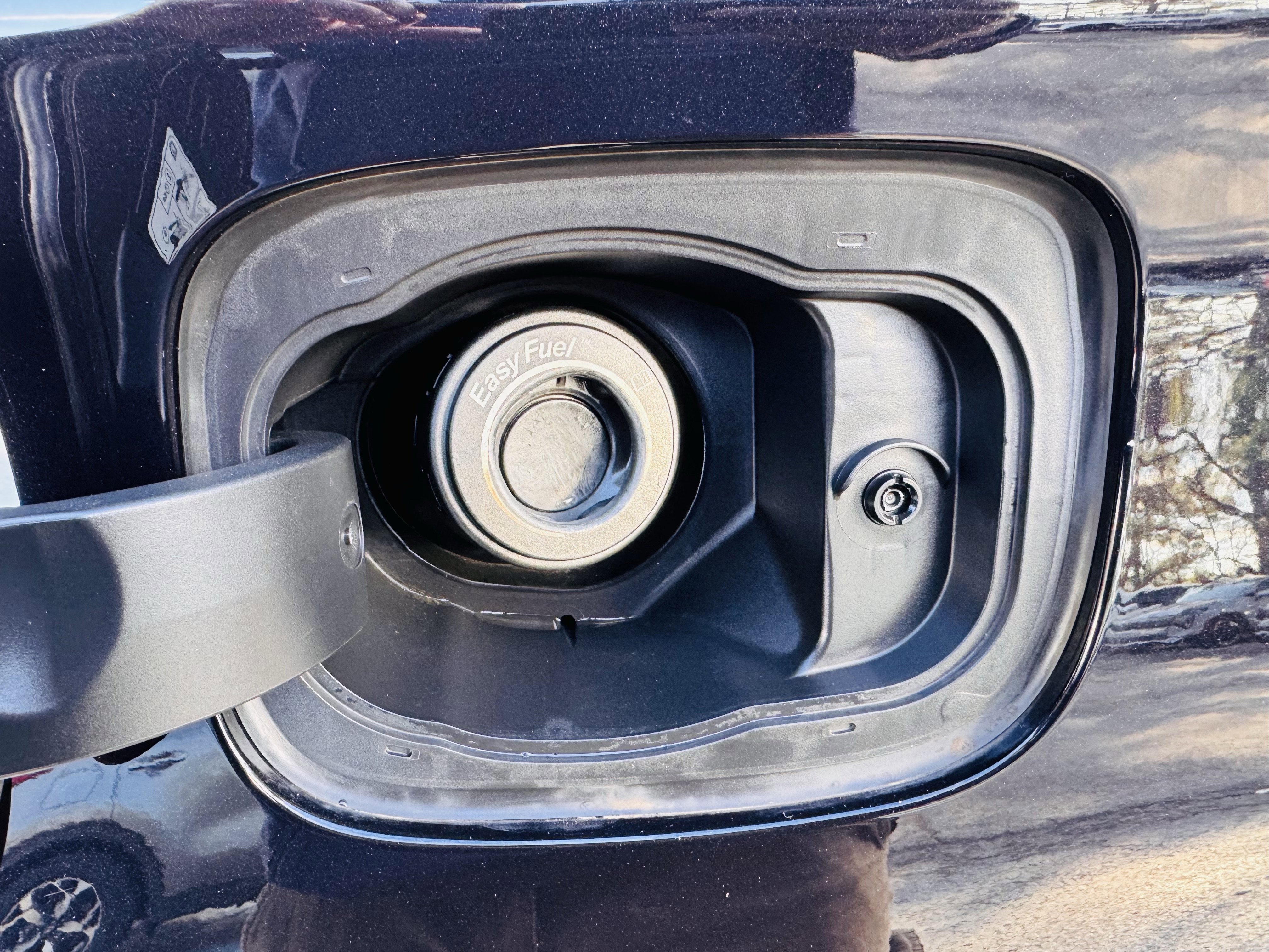 Used 2020 Ford Explorer Limited w/ Class III Trailer Tow Package image 29