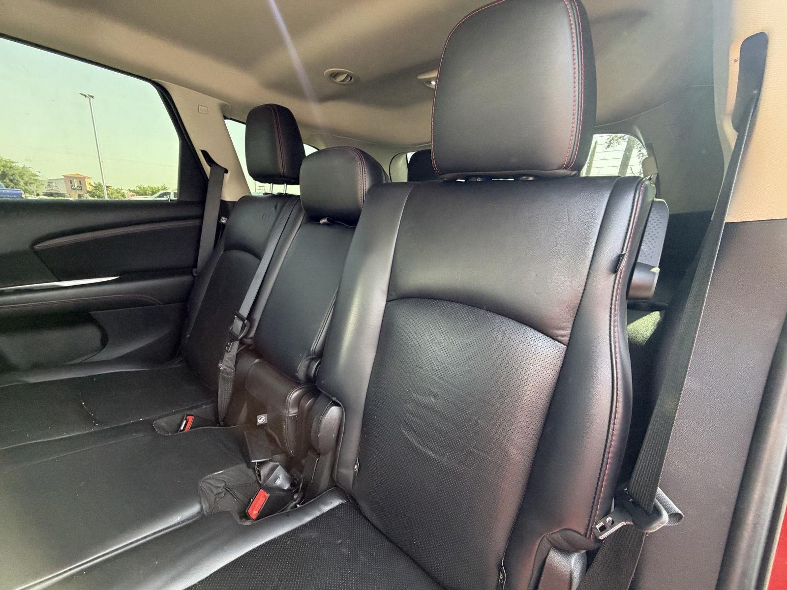 Used 2015 Dodge Journey R/T w/ Flexible Seating Group FWD image 16