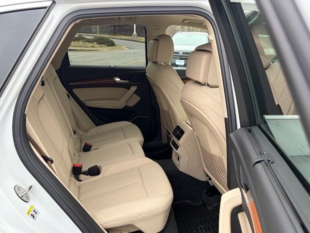 Used 2023 Audi Q5 2.0T Premium Plus w/ Premium Plus Package image 33