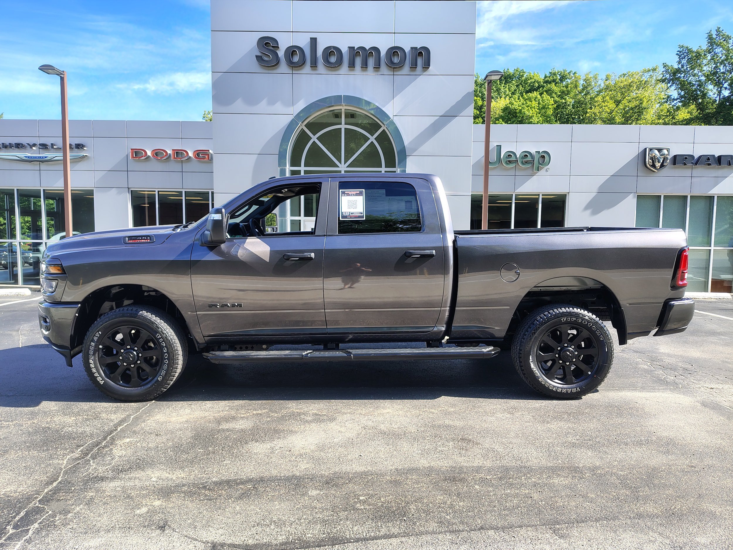 Certified 2025 RAM 2500 Big Horn AWD/4WD image 1