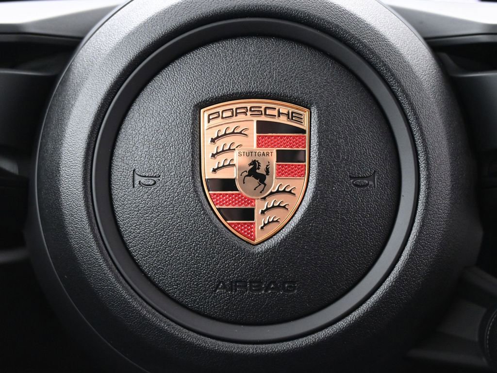 Certified 2025 Porsche Cayenne AWD/4WD image 21