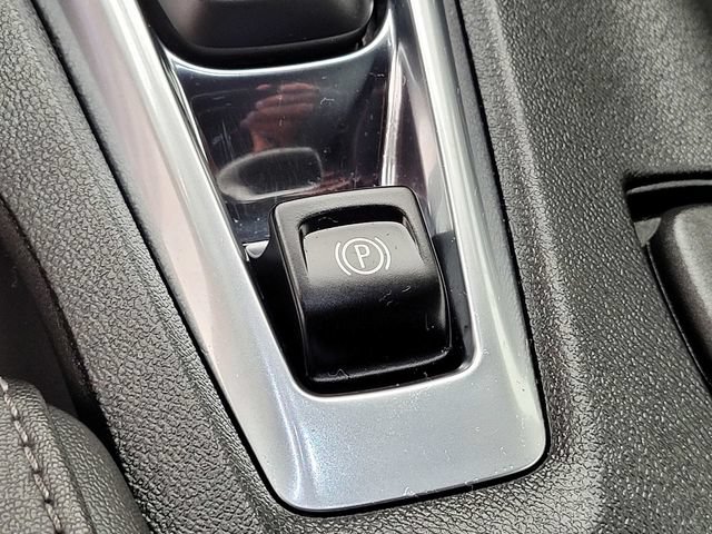 Used 2023 Chevrolet Camaro LT RWD image 16