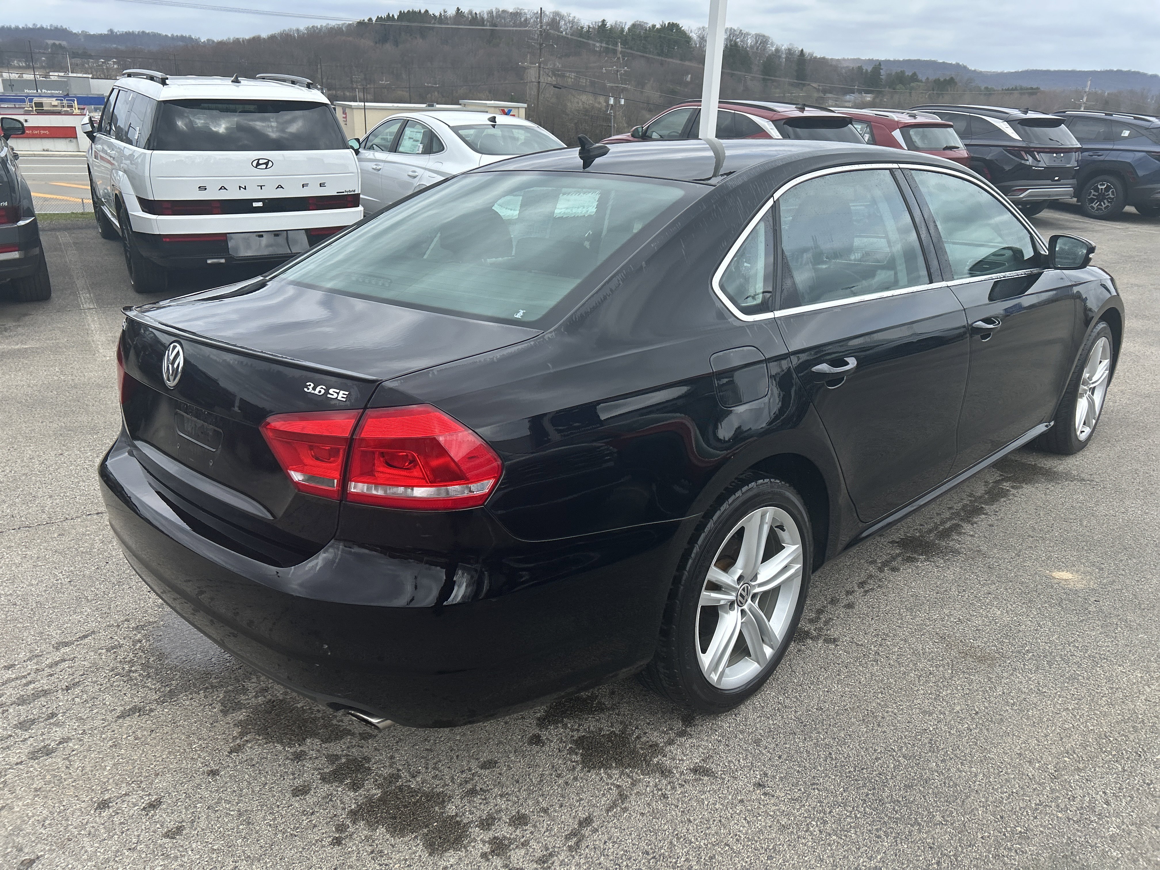 Used 2013 Volkswagen Passat 3.6 SE image 8