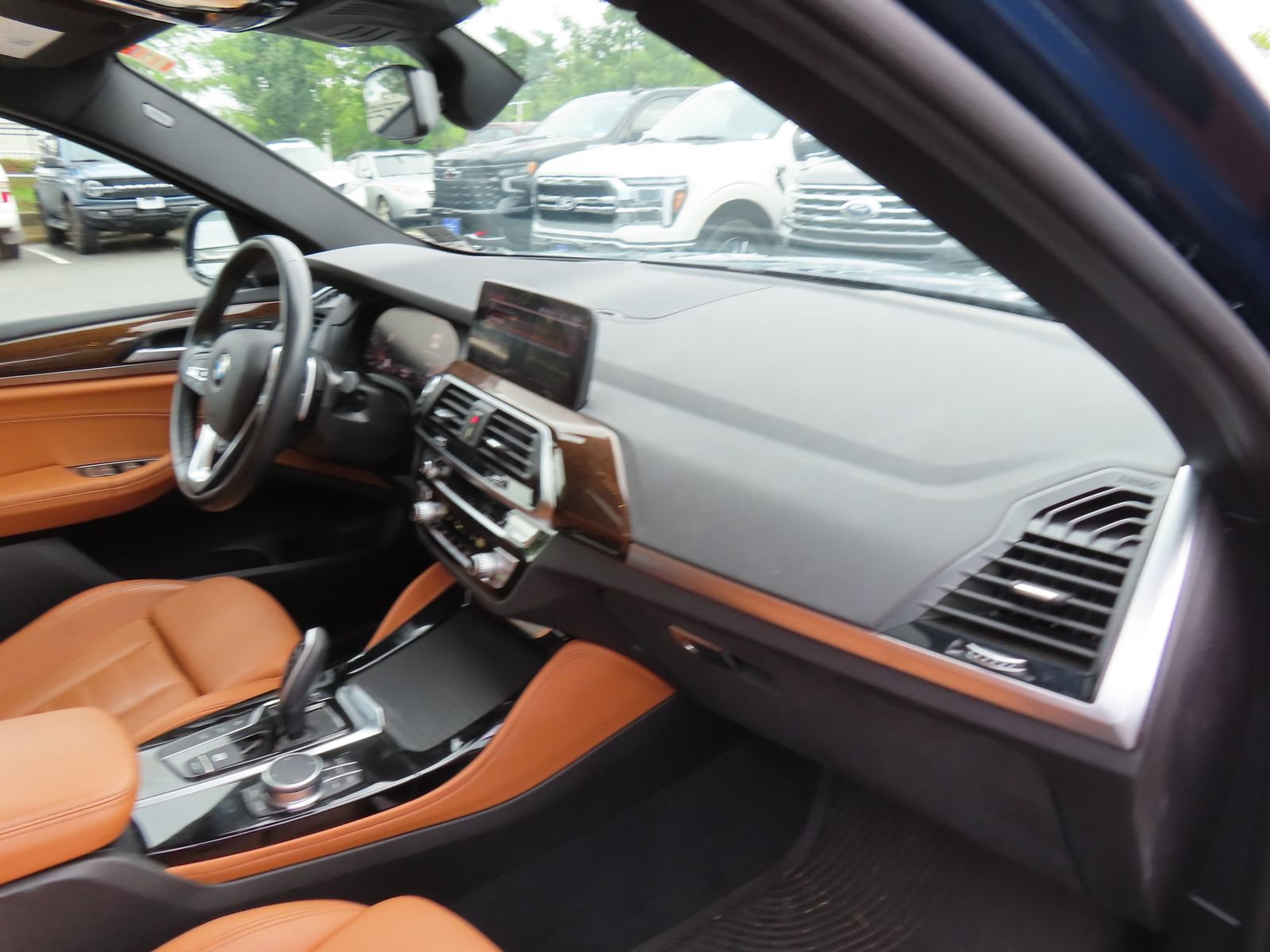 Used 2021 BMW X4 xDrive30i w/ Executive Package AWD/4WD image 18