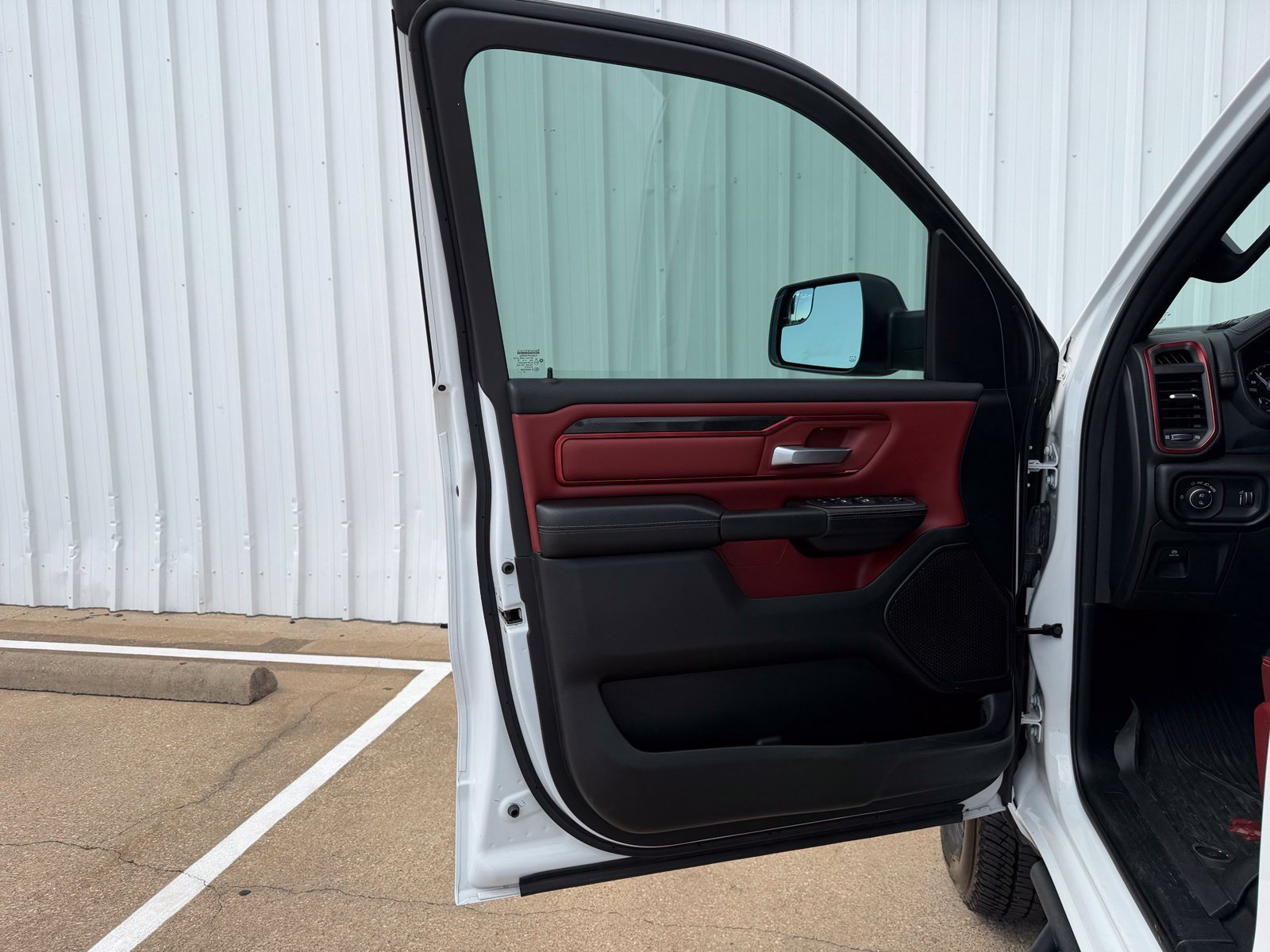 Used 2022 RAM 1500 Rebel AWD/4WD image 21
