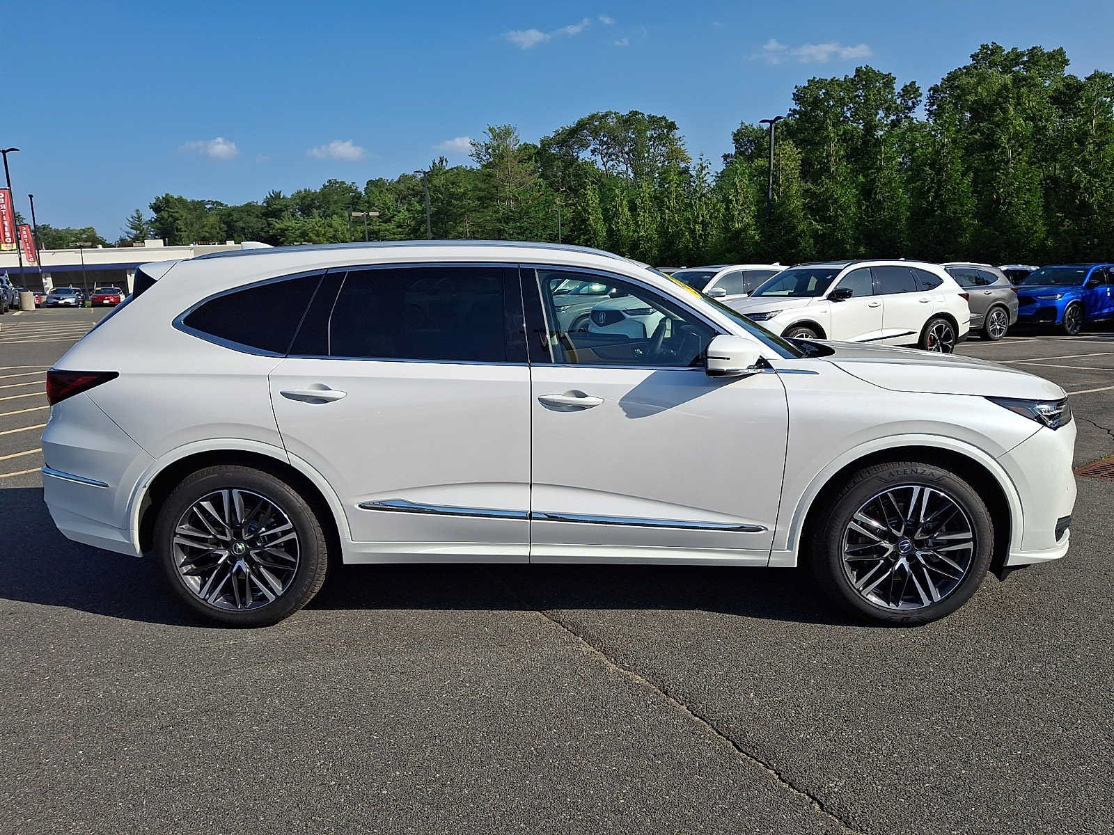 Certified 2026 Acura MDX w/ Advance Package AWD/4WD image 7