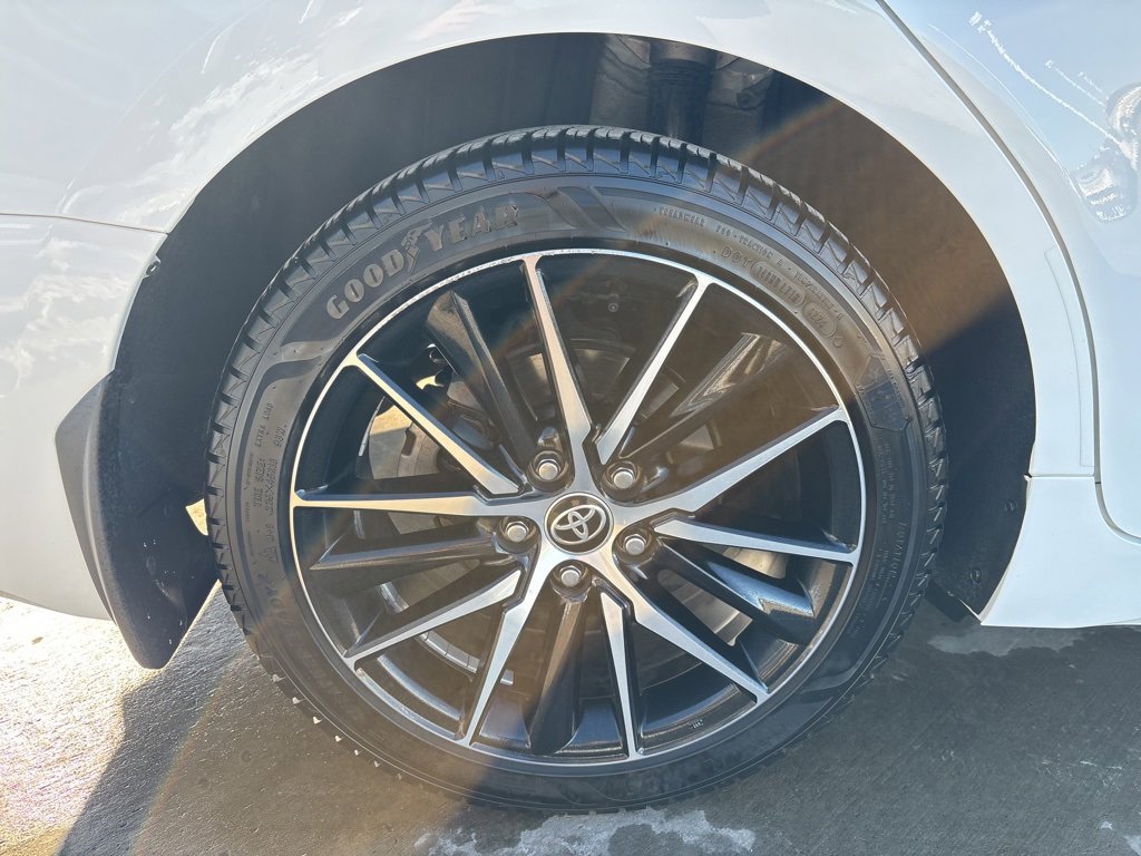 Used 2023 Toyota Camry SE w/ Cold Weather Package image 13