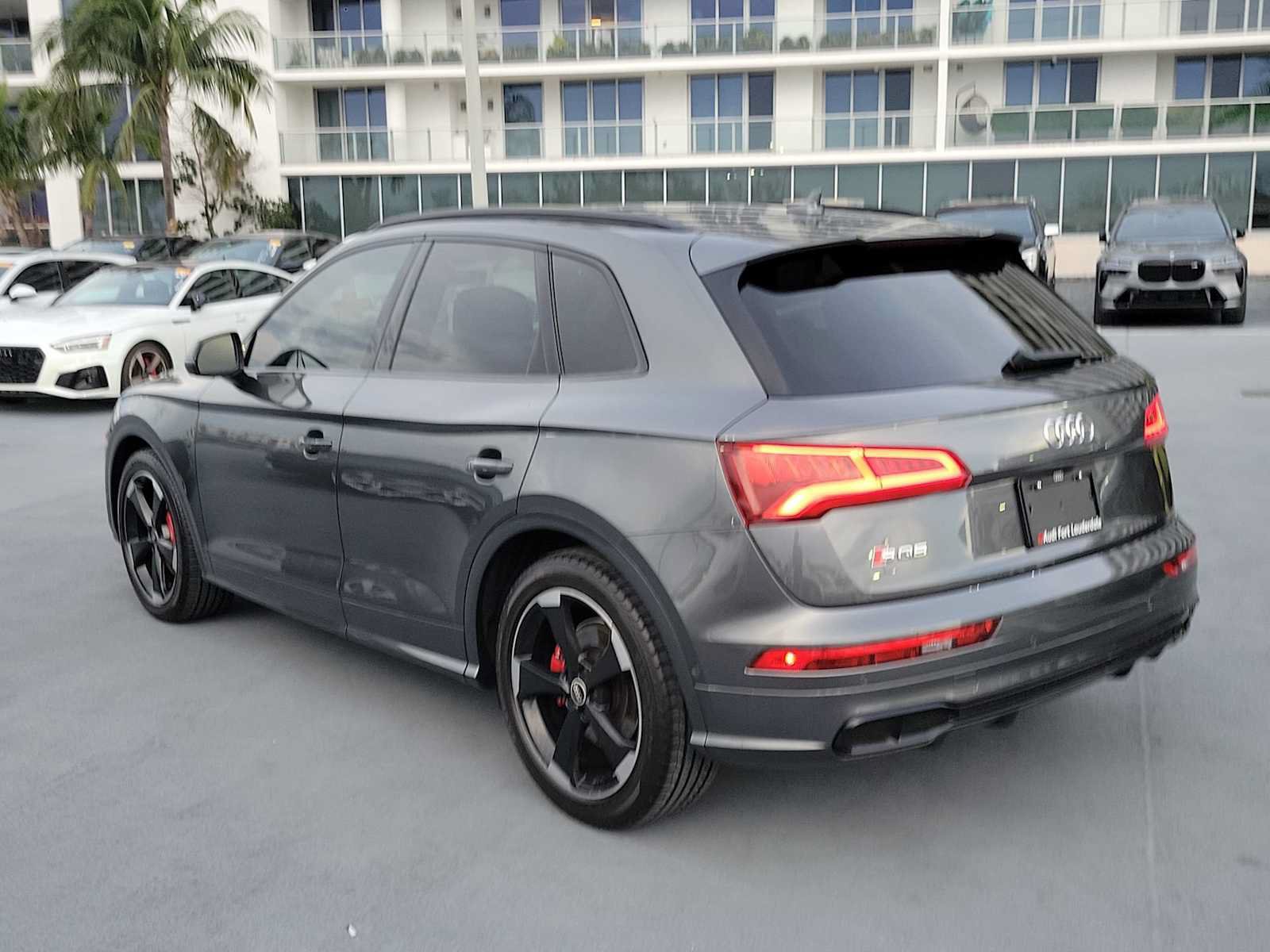 Used 2020 Audi SQ5 Prestige AWD/4WD image 4
