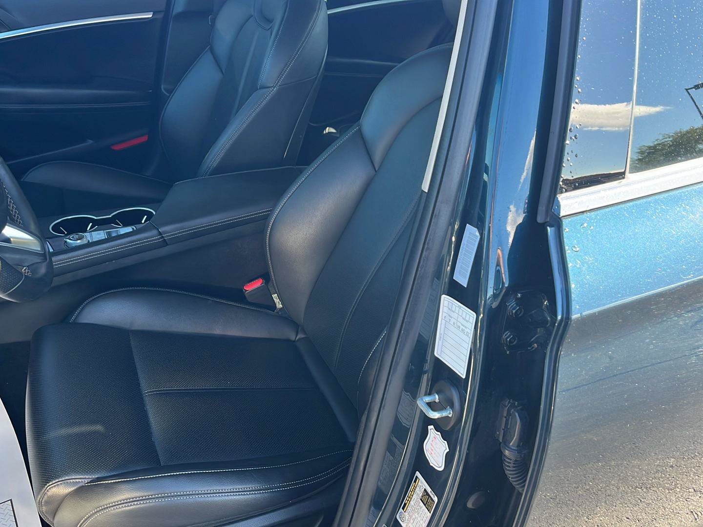 Used 2023 Genesis G70 2.0T AWD/4WD image 19
