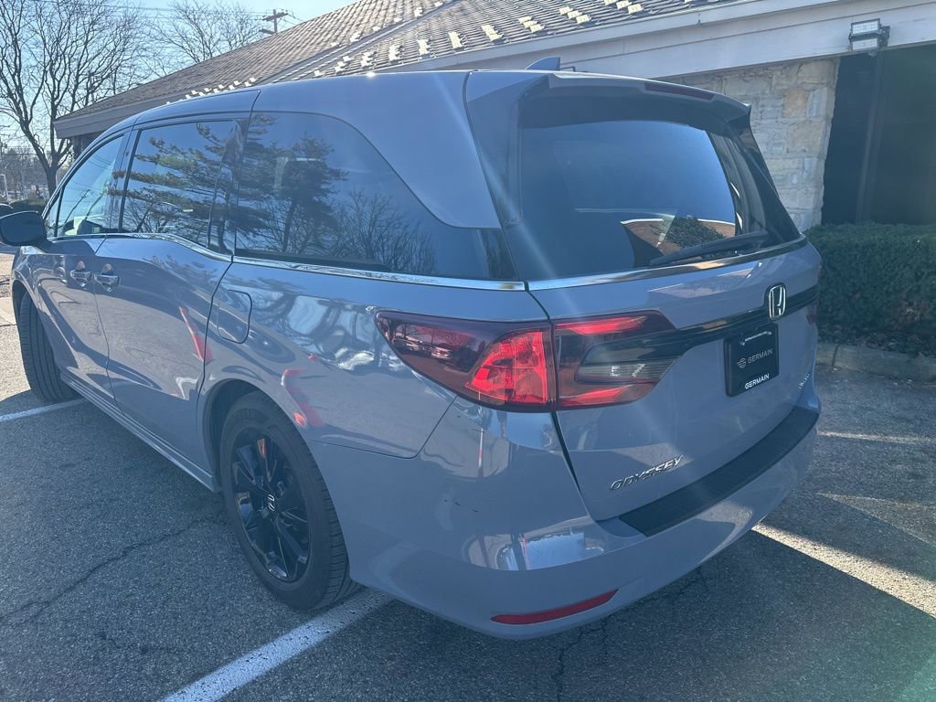 Certified 2023 Honda Odyssey Sport image 9