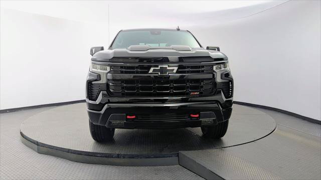 Used 2023 Chevrolet Silverado 1500 LT Trail Boss w/ LT Trail Boss Premium Package AWD/4WD image 8