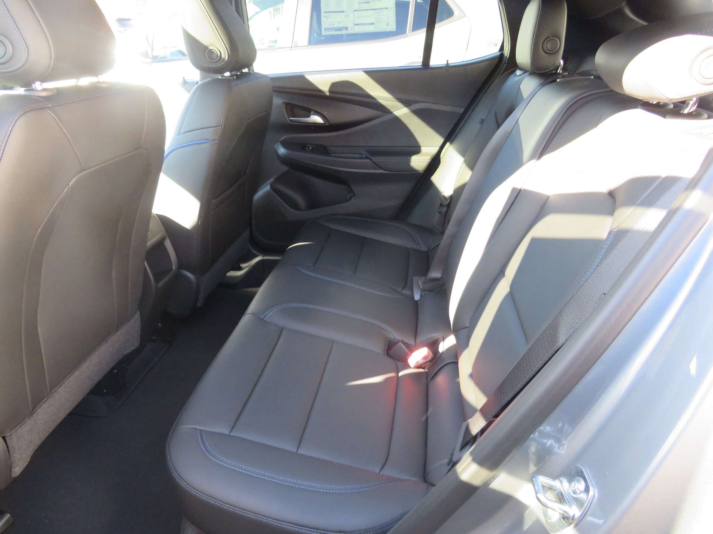 New 2026 Buick Envista Sport Touring w/ Convenience I Package FWD image 8