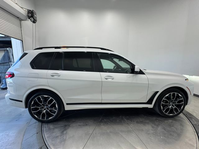 Used 2023 BMW X7 xDrive40i w/ Executive Package image 14