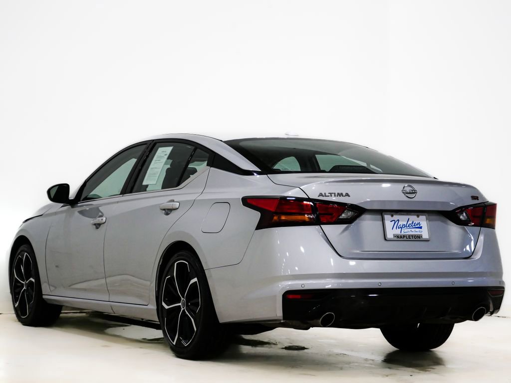 Used 2024 Nissan Altima 2.5 SR image 8