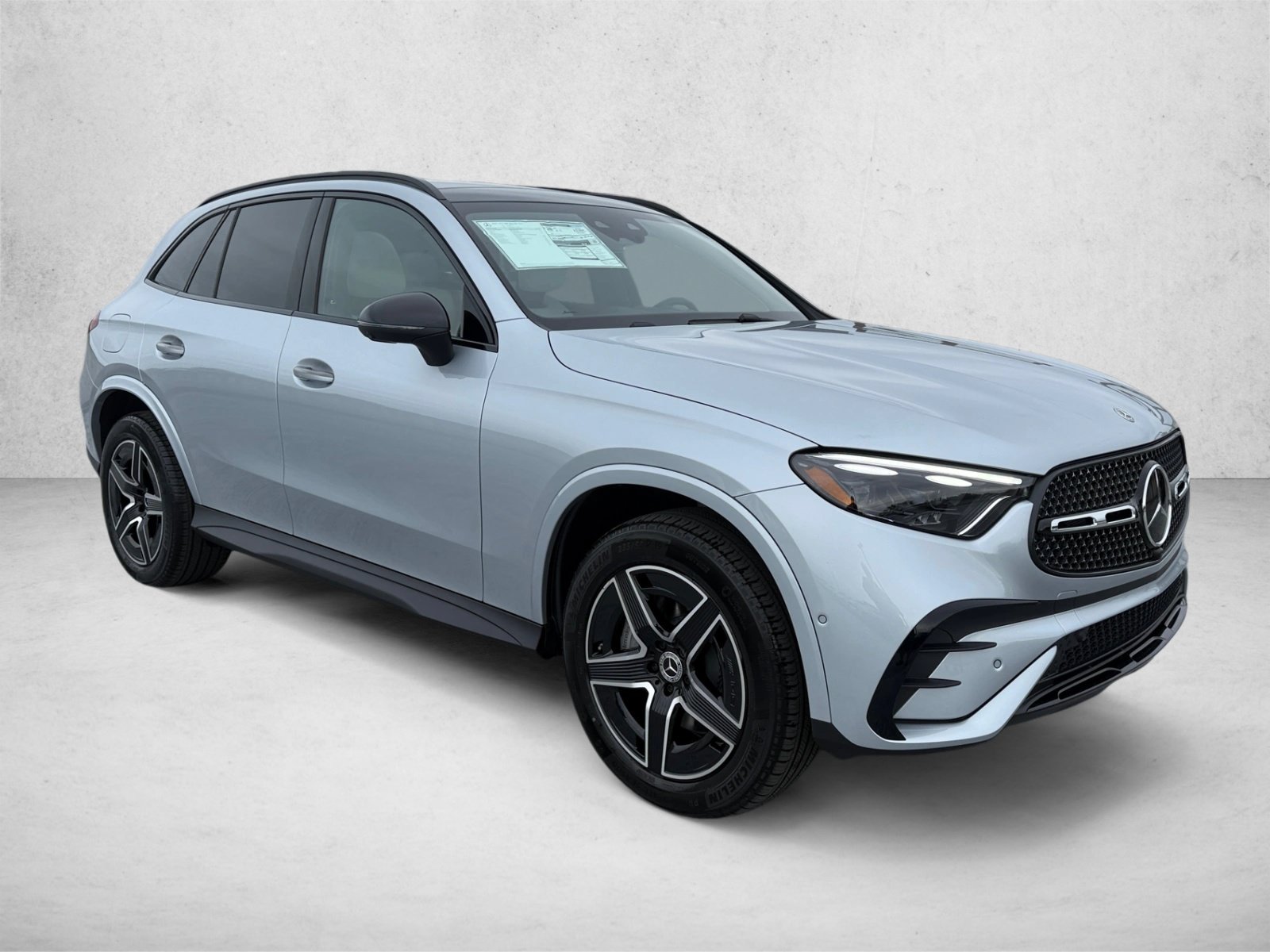 New 2027 Mercedes-Benz GLC 300 4MATIC image 3