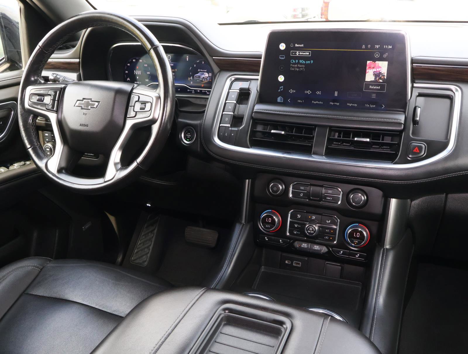 Used 2022 Chevrolet Tahoe Z71 w/ Z71 Off-Road Package AWD/4WD image 11