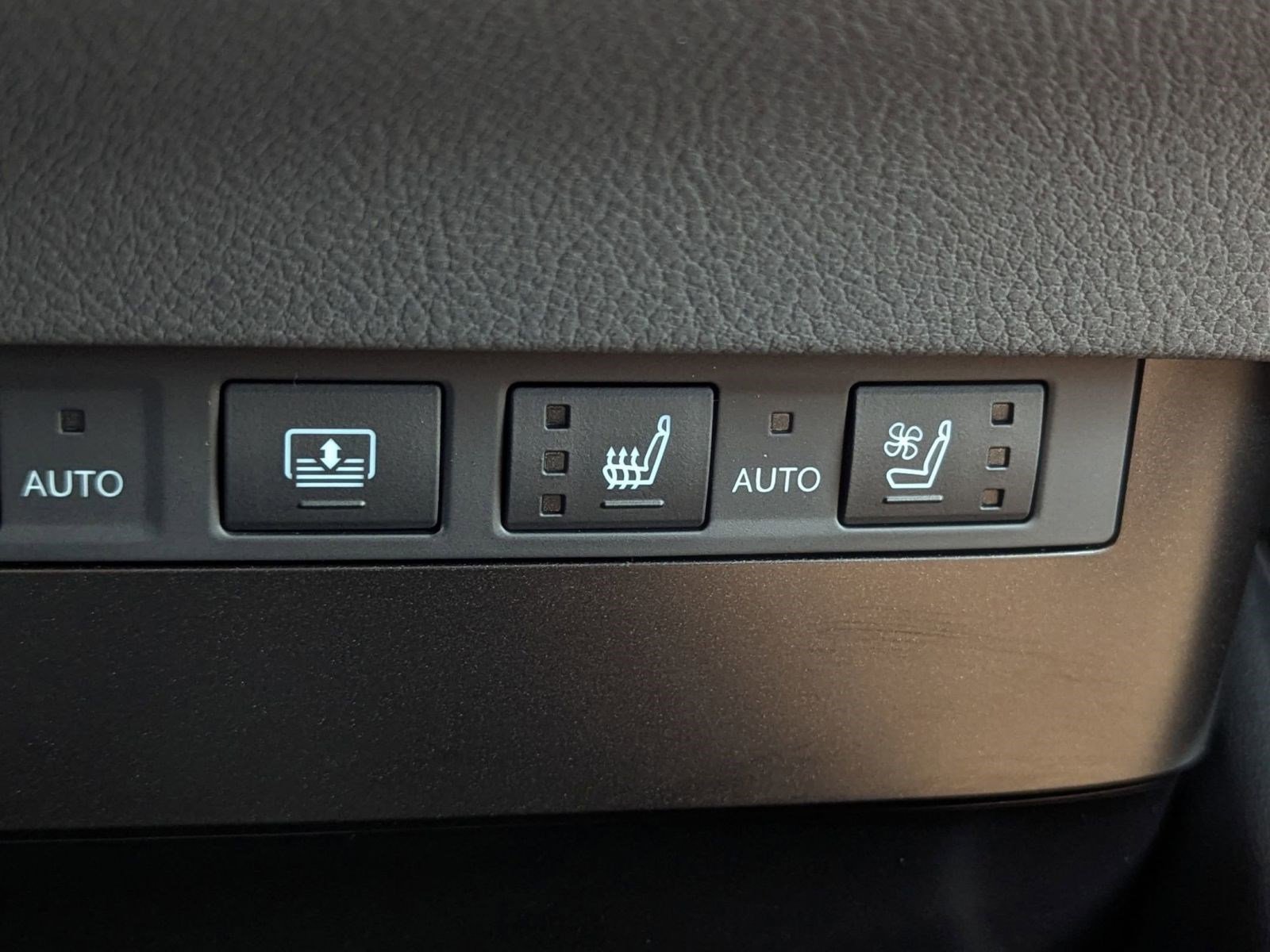 New 2025 Lexus ES 350 w/ Luxury Package image 34