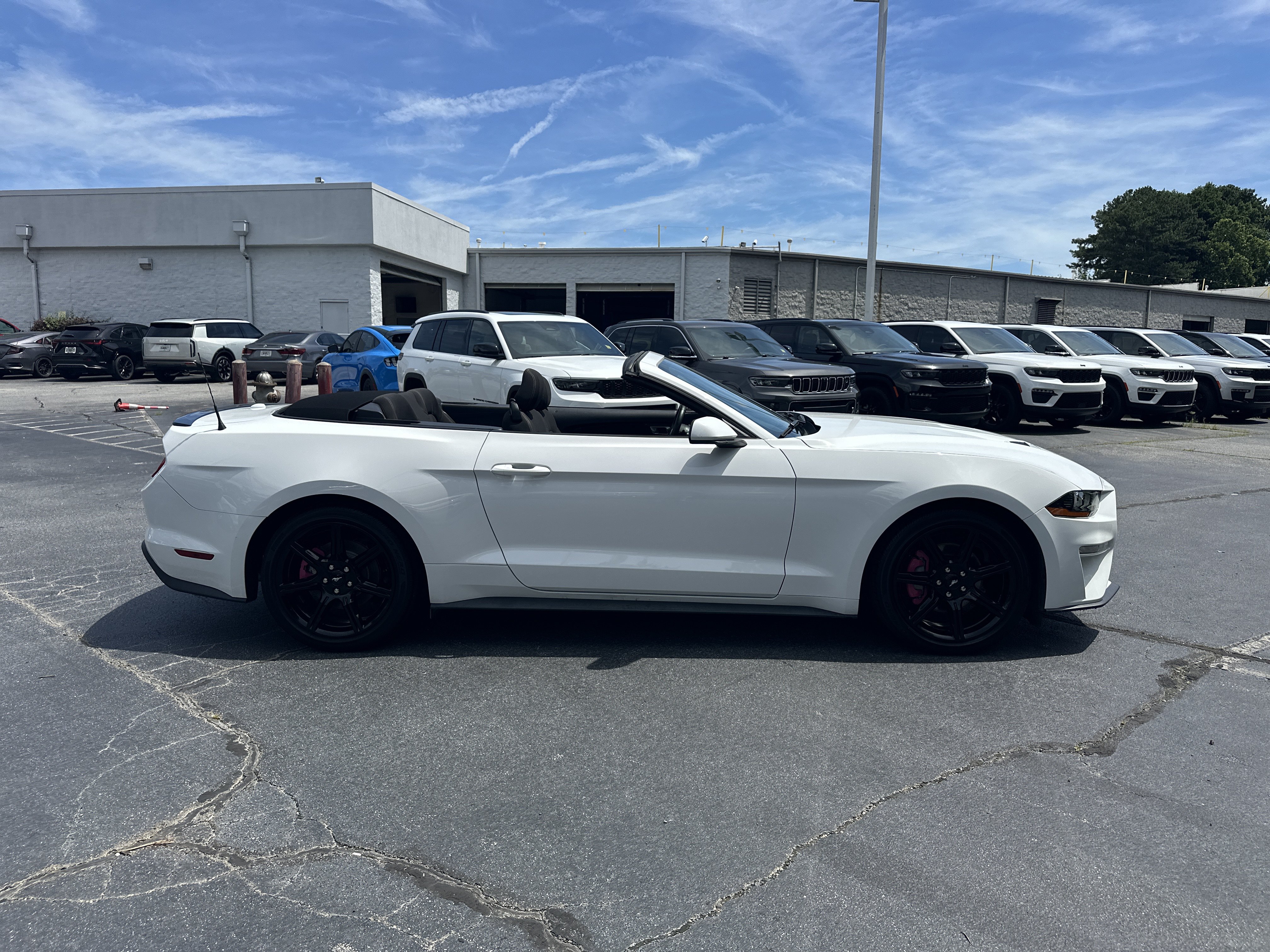 Used 2019 Ford Mustang Convertible w/ Equipment Group 101A RWD image 10