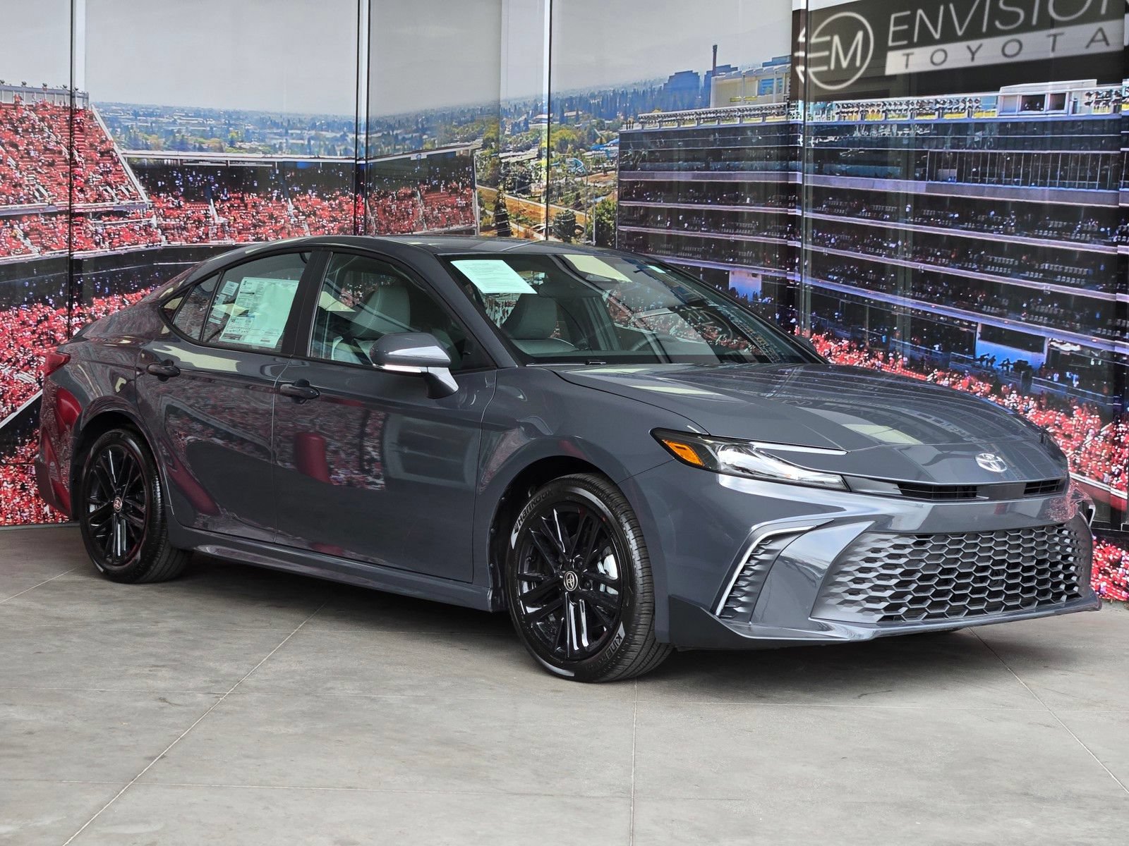 Used 2026 Toyota Camry SE FWD image 1