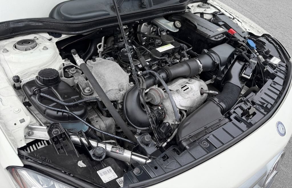 Used 2015 Mercedes-Benz GLA 250 4MATIC image 28