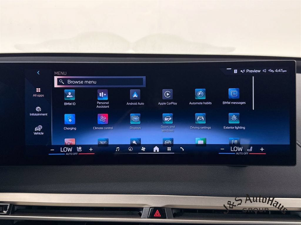 Used 2024 BMW iX xDrive50 w/ Premium Package AWD/4WD image 18