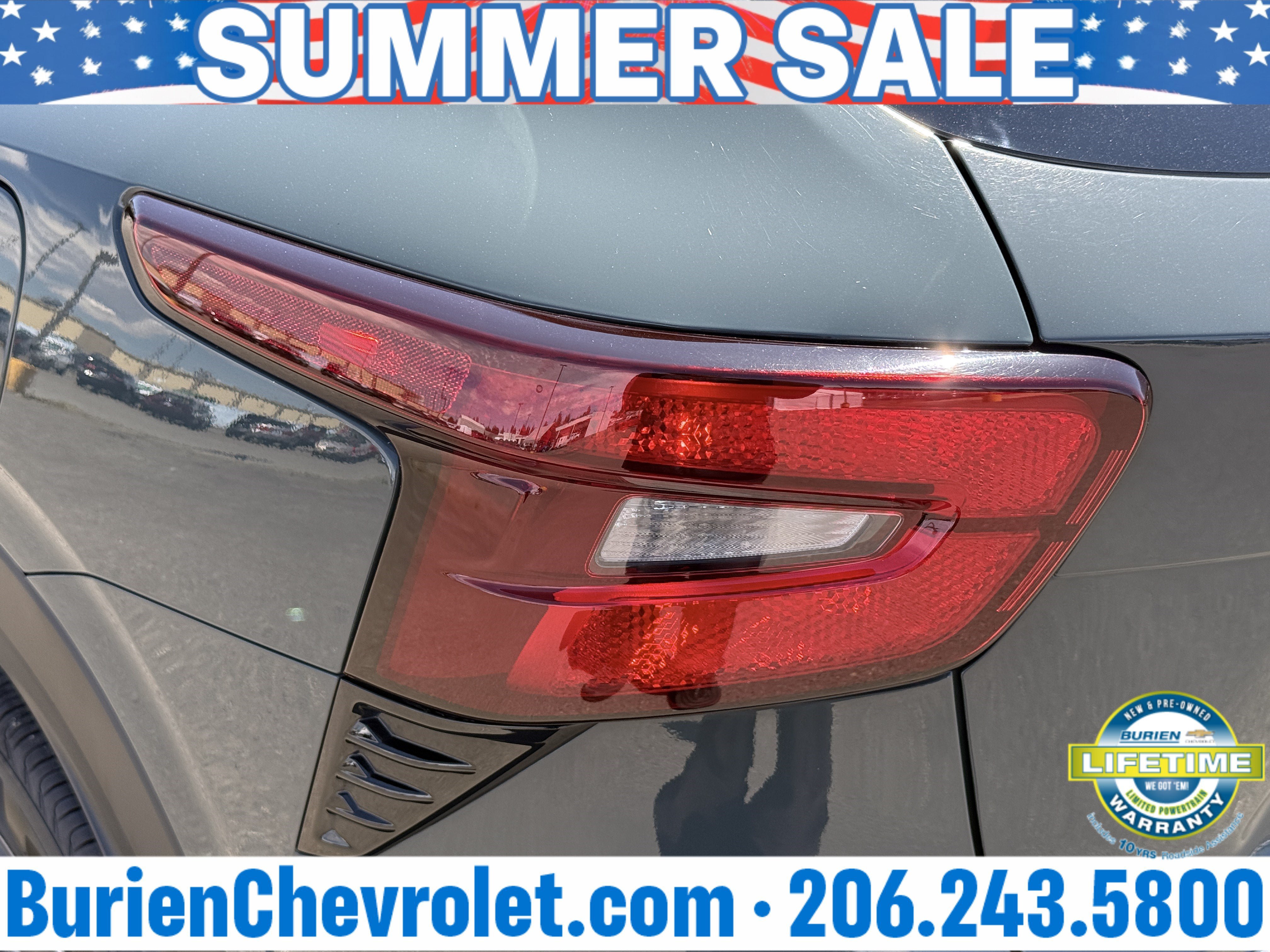 Used 2025 Chevrolet Trax LT FWD image 35