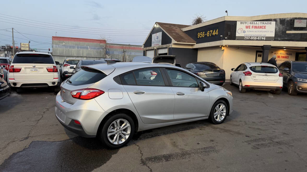 Used 2019 Chevrolet Cruze LS w/ LS Convenience Package FWD image 7