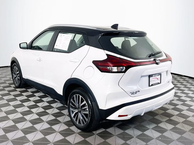 Used 2023 Nissan Kicks SV image 6