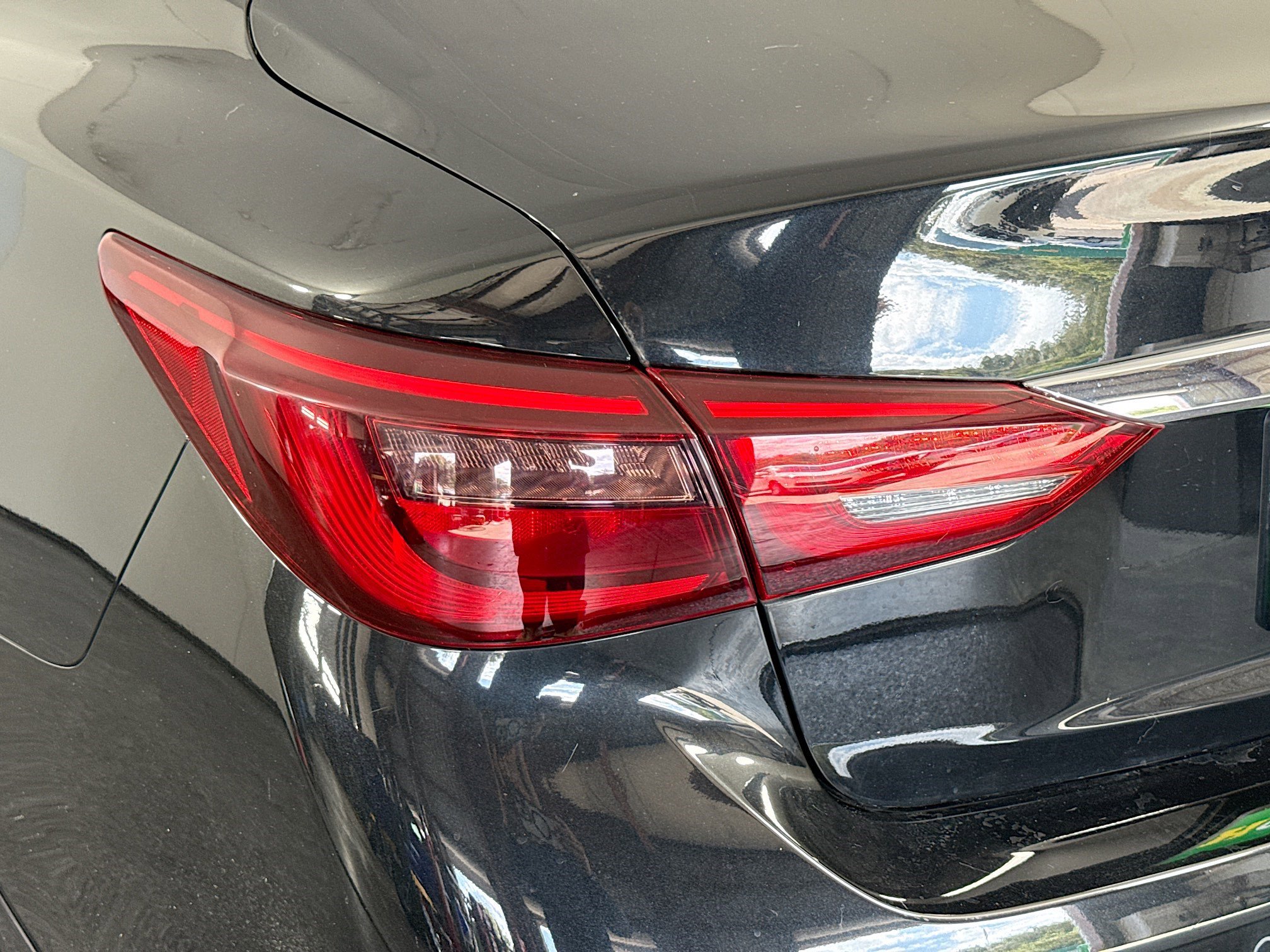 Used 2022 INFINITI Q50 Luxe w/ Cargo Package image 36