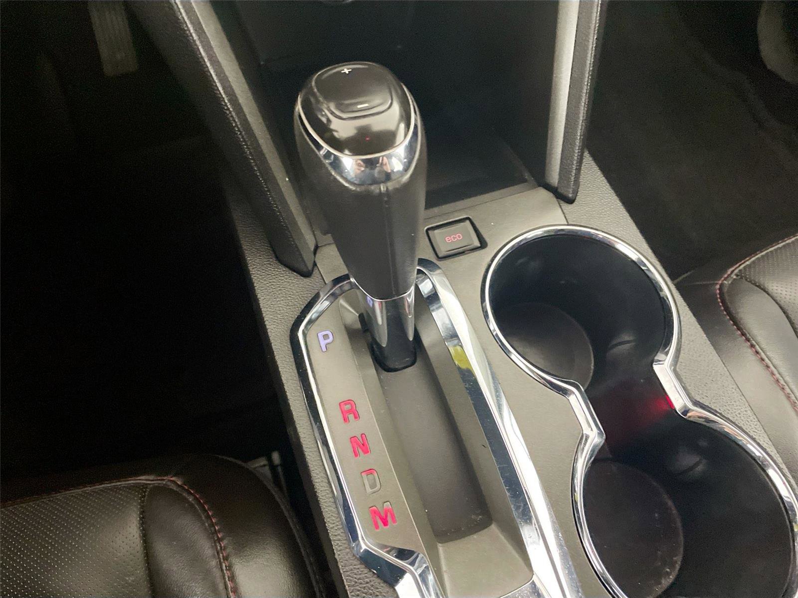 Used 2016 GMC Terrain SLT w/ Open Road Package image 18