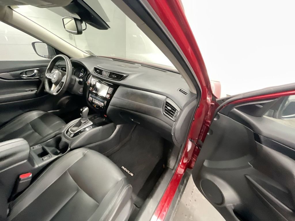 Used 2019 Nissan Rogue SL w/ Premium Package image 29