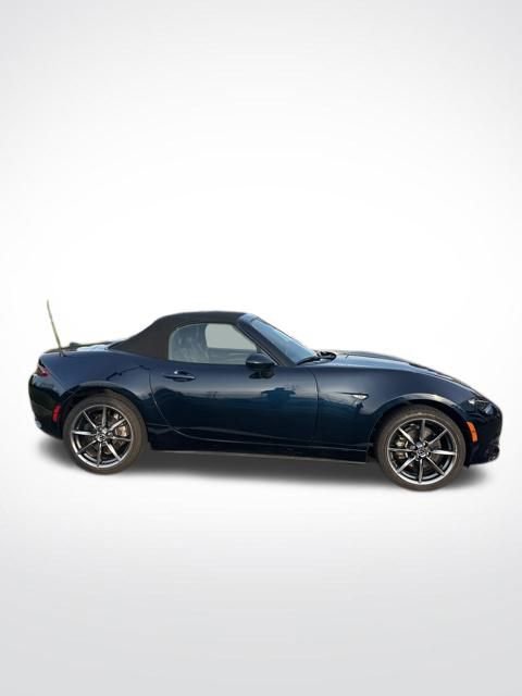 Used 2021 MAZDA MX-5 Miata Grand Touring image 11