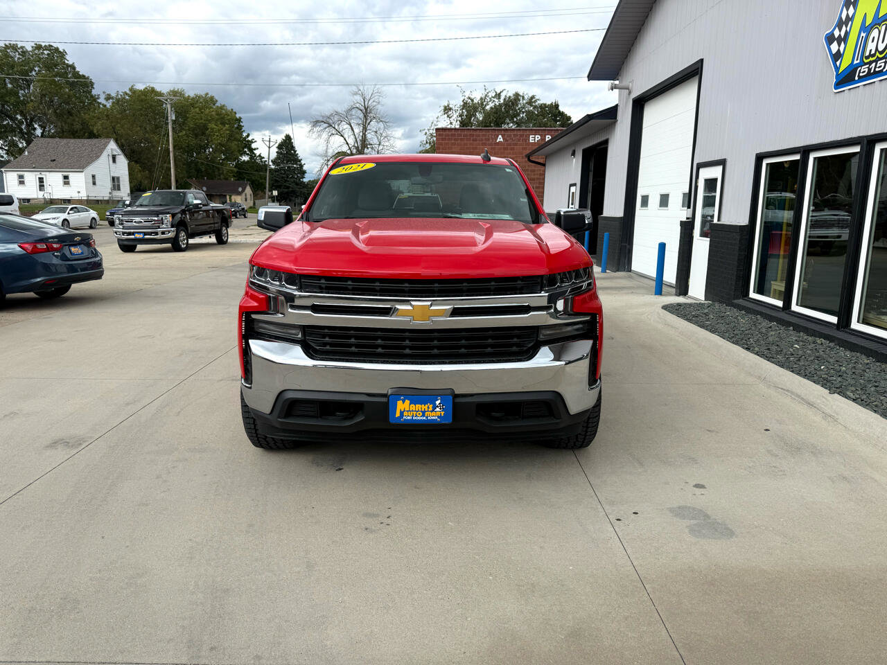 Used 2021 Chevrolet Silverado 1500 LT image 2