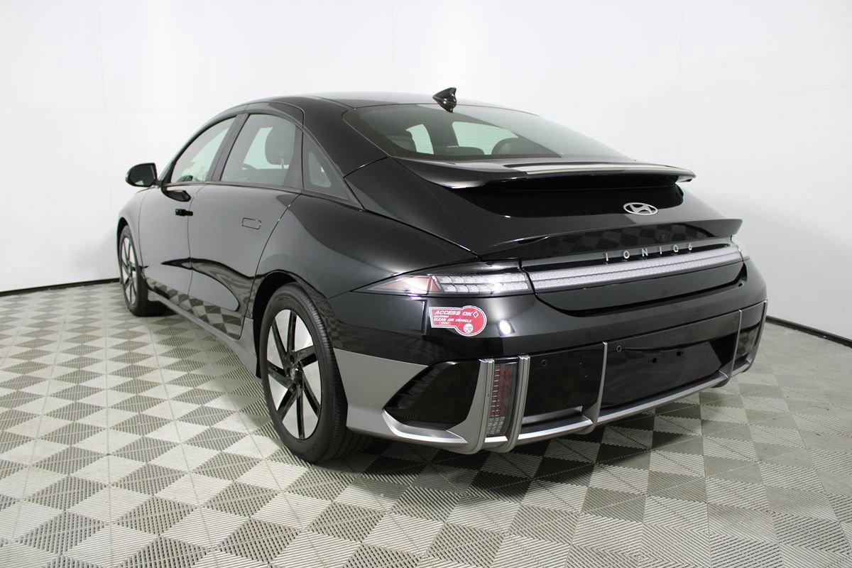 Used 2024 Hyundai Ioniq 6 SE AWD/4WD image 32
