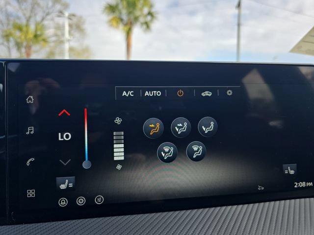 New 2026 Nissan Kicks SR w/ SR Premium Package FWD image 19