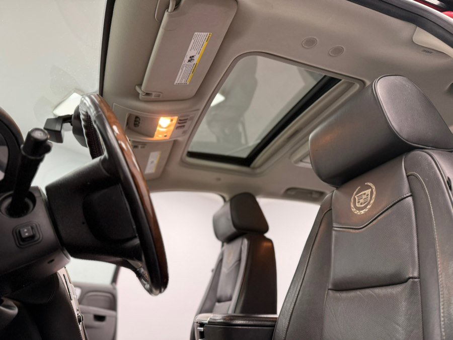 Used 2013 Cadillac Escalade Platinum AWD/4WD image 40