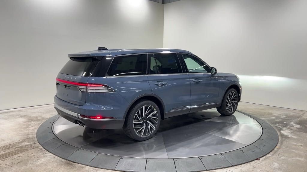 New 2025 Lincoln Aviator Reserve w/ Equipment Group 201A image 5